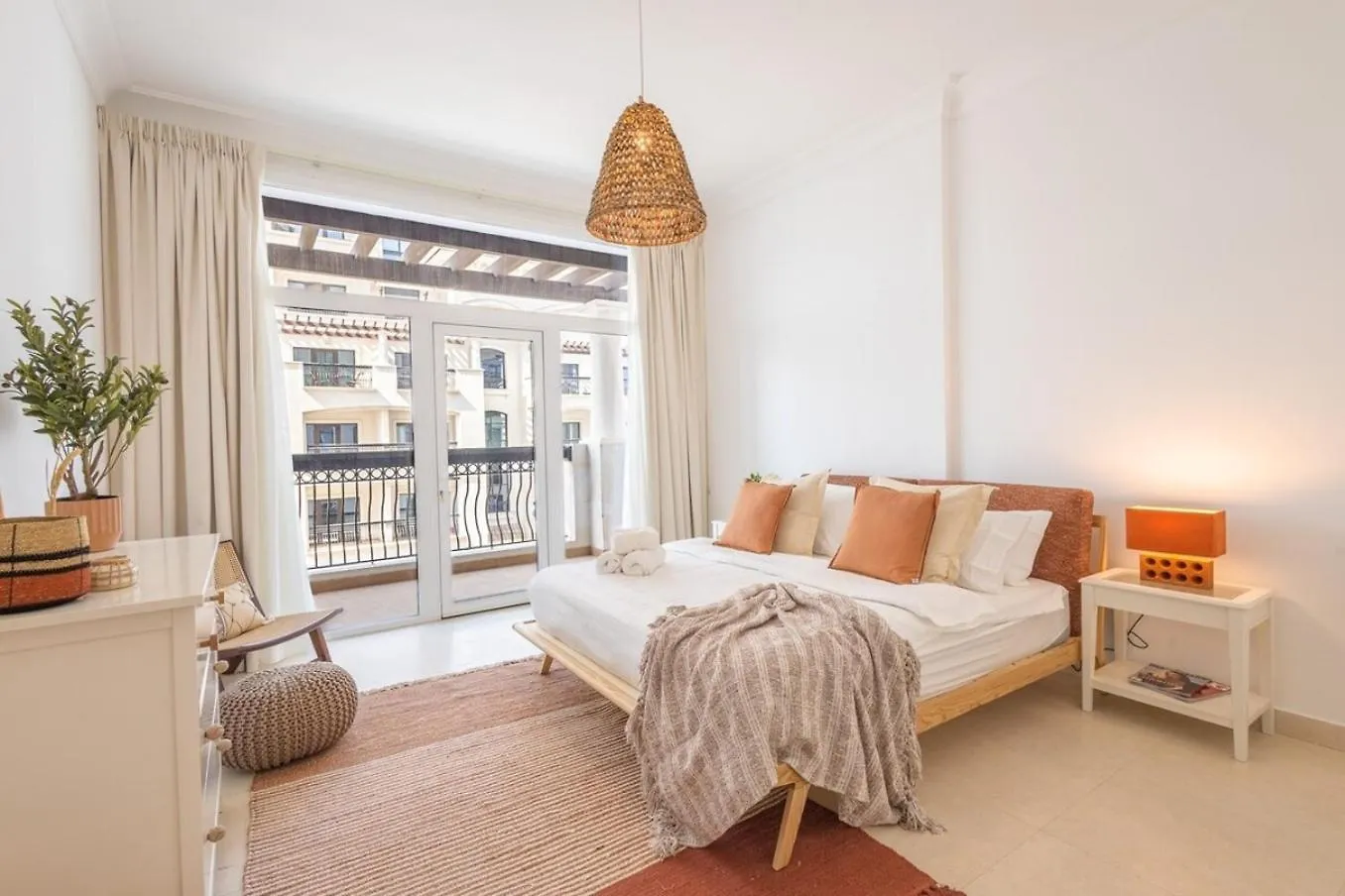 Voyage Ansam Three Bedroom With Ocean Views Abu Dabi 0*,  Emiratos Árabes Unidos