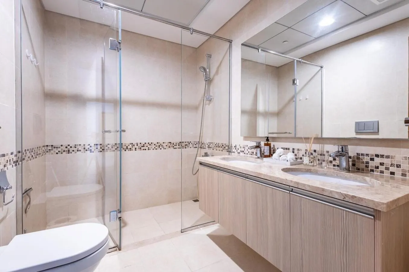 Voyage Ansam Three Bedroom With Ocean Views 아부다비